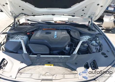 2018 BMW 530E Iperformance from USA, damaged, VIN WBAJA9C51JB252713